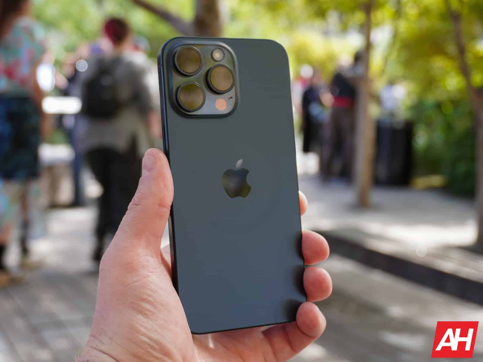 Featured image for Apple iPhone 16: Latest Leaks, Price, Specs and more