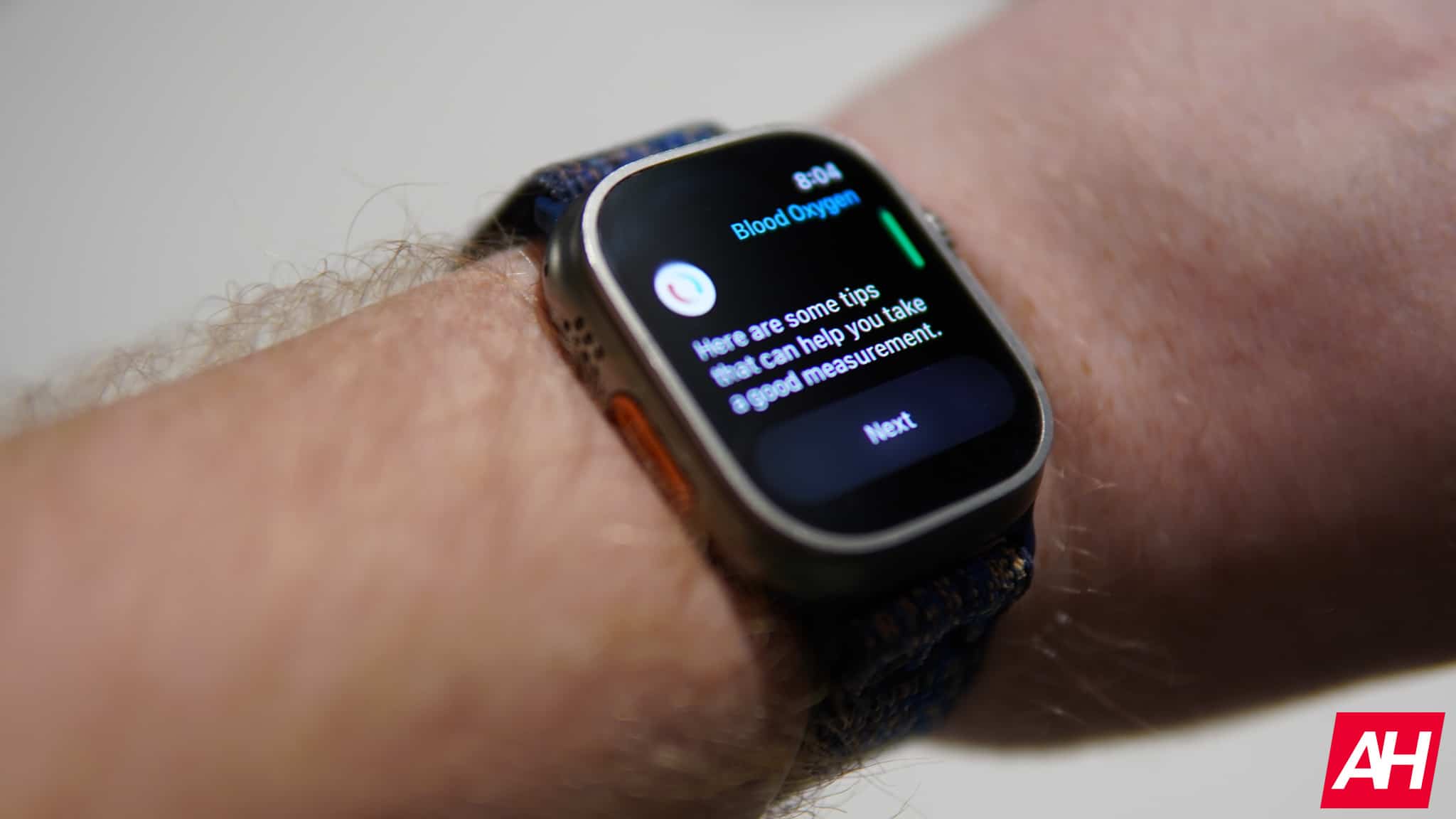 Featured image for Apple Rushes for Software Solution to Prevent U.S Apple Watch Import Ban