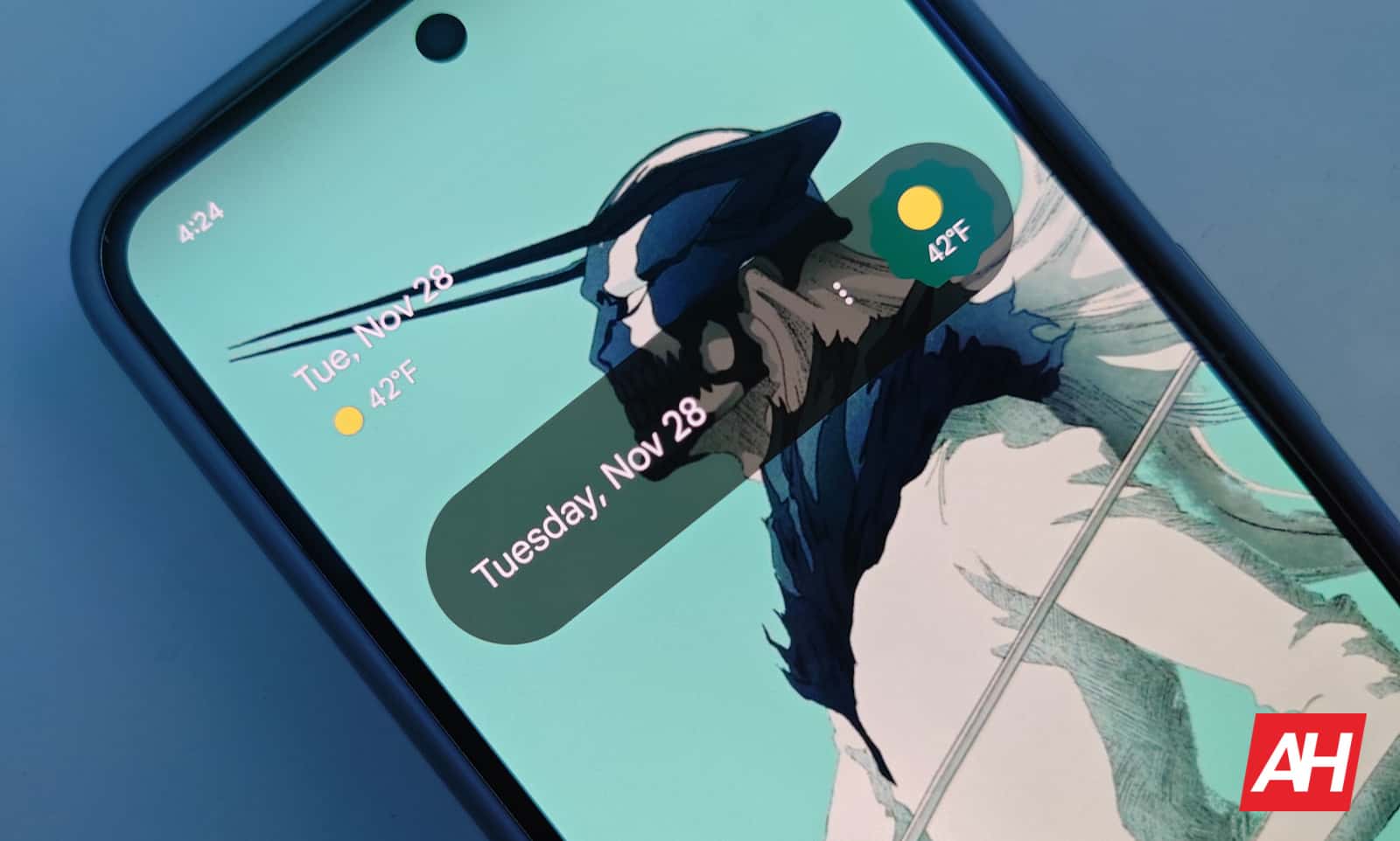 Featured image for The At a Glance widget is getting train information in more places