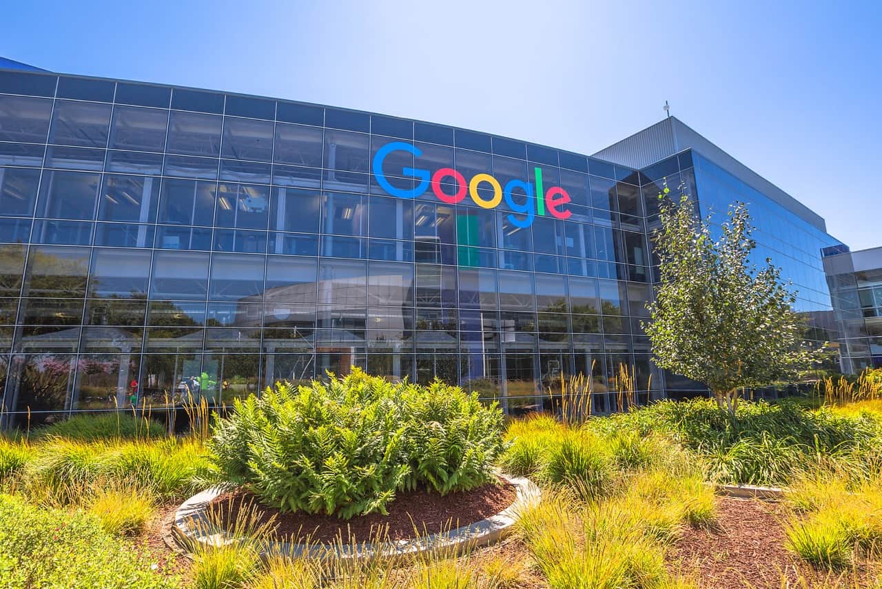 Featured image for AI has over 30,000 Google employees fearing for their jobs