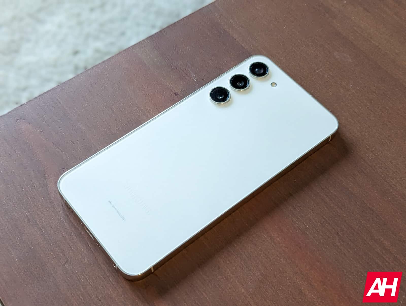Leaks enthüllen Farb-, Speicher- und Kameradetails der Galaxy S24-Serie