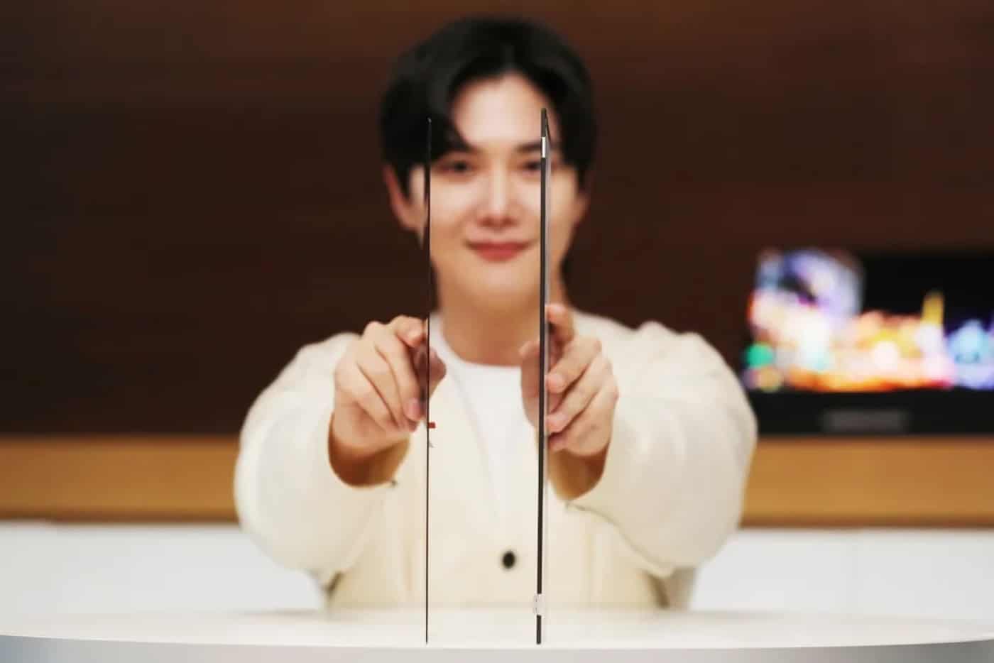 Featured image for Samsung unveils