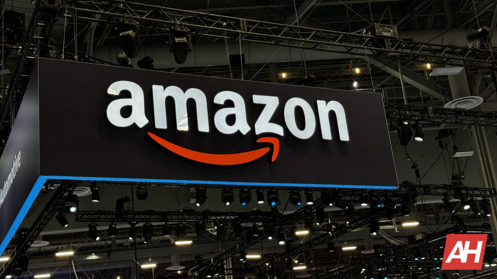 Featured image for Amazon fined €32 million for micromanaging staff in France