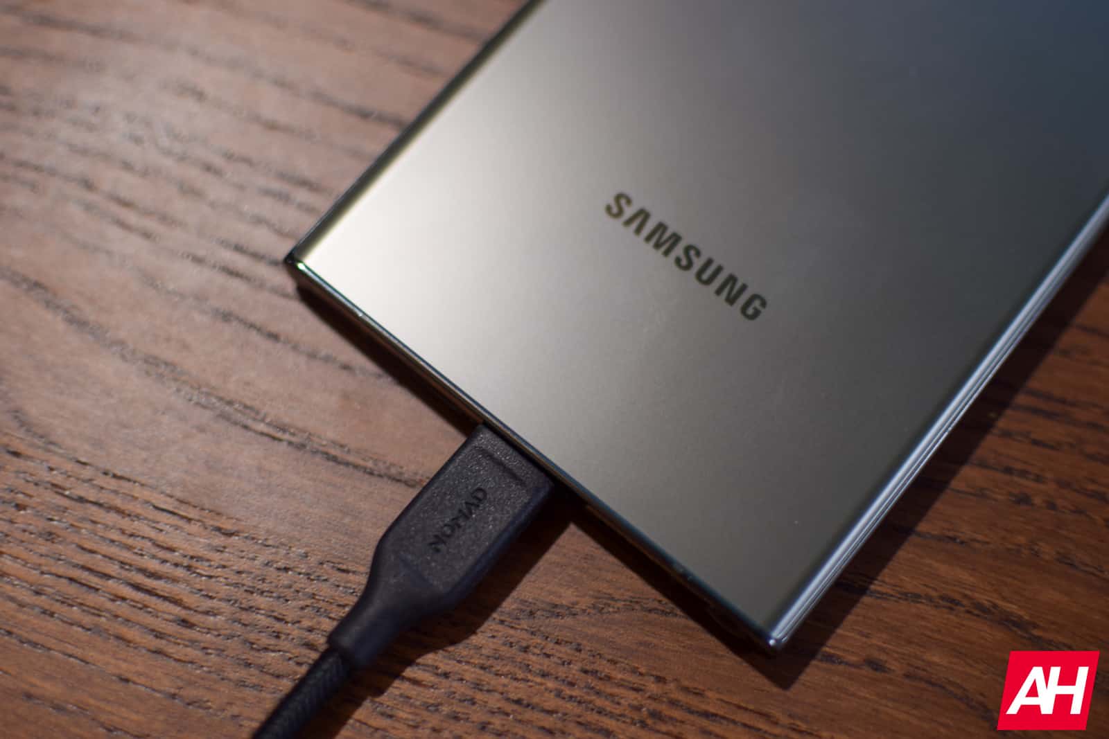 Samsung bereitet neue Schnellladegeräte vor, darunter ein 50-W-Doppelladegerät