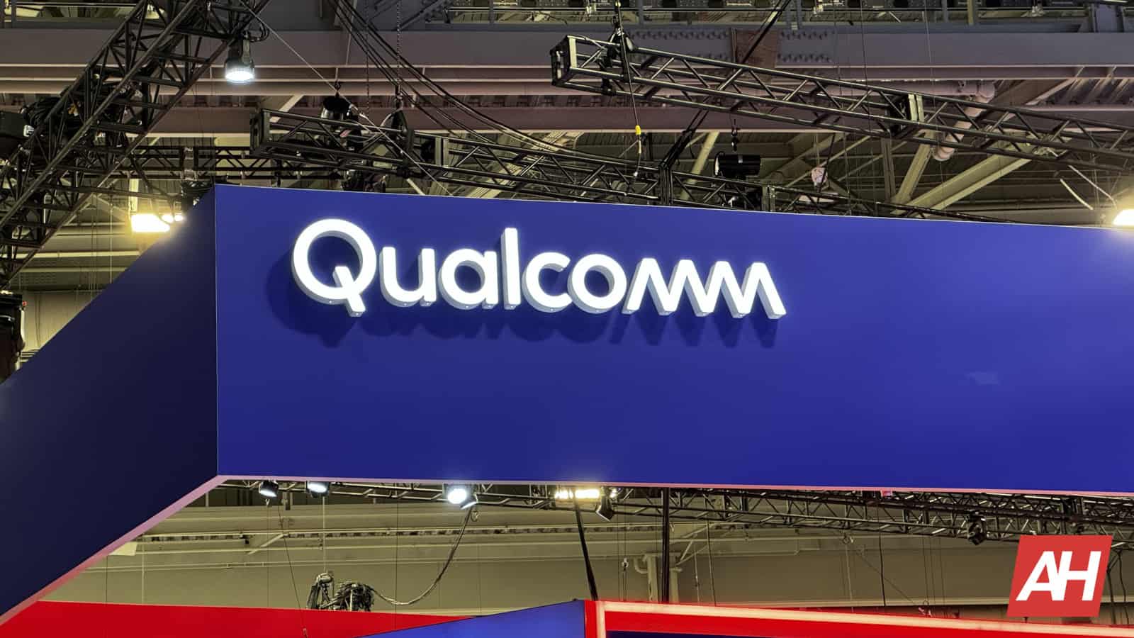 Featured image for Samsung enters long-term partnership with Qualcomm for Snapdragon chips
