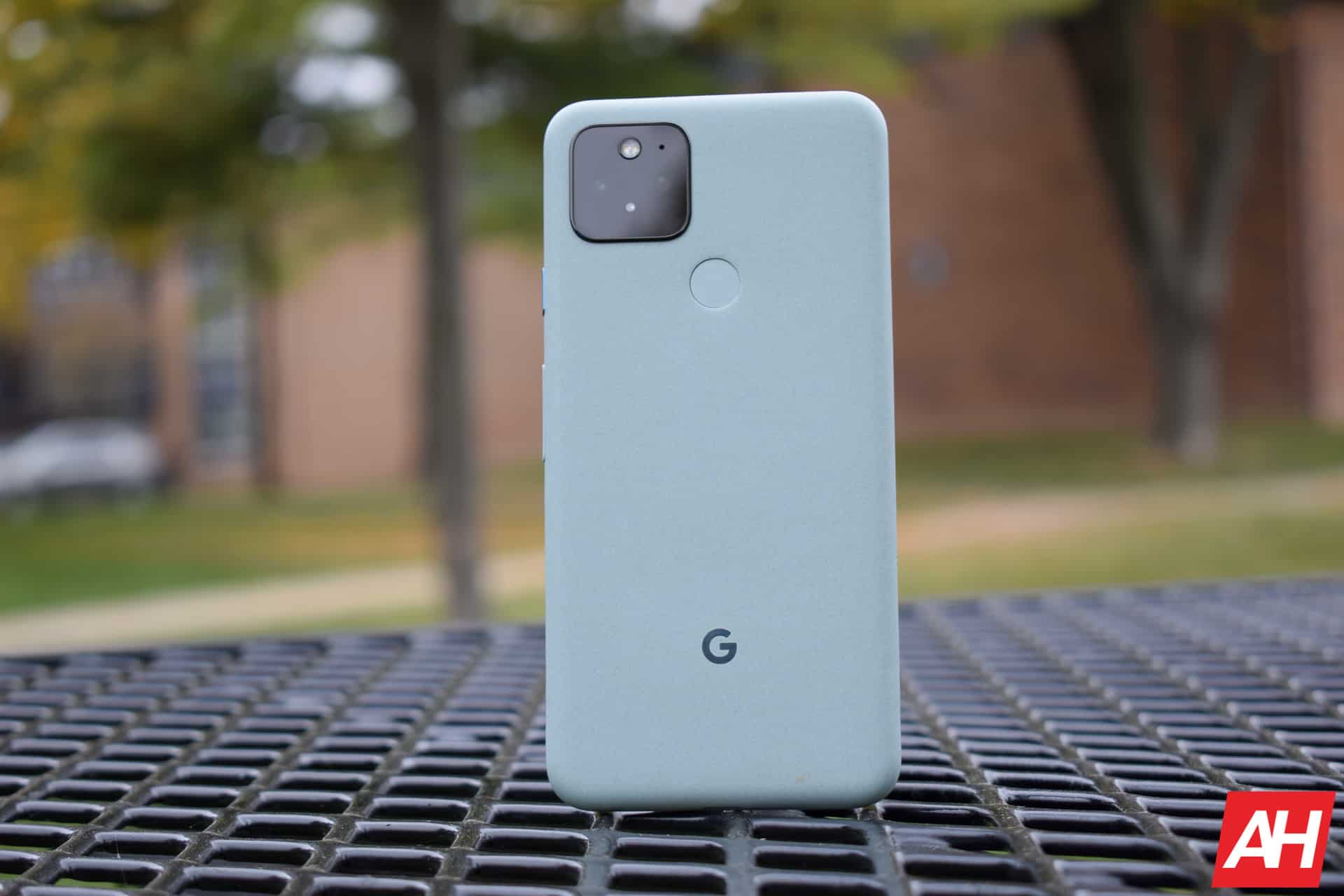 Google aktualisiert Pixel 4a 5G und Pixel 5 nach dem Zufallsprinzip