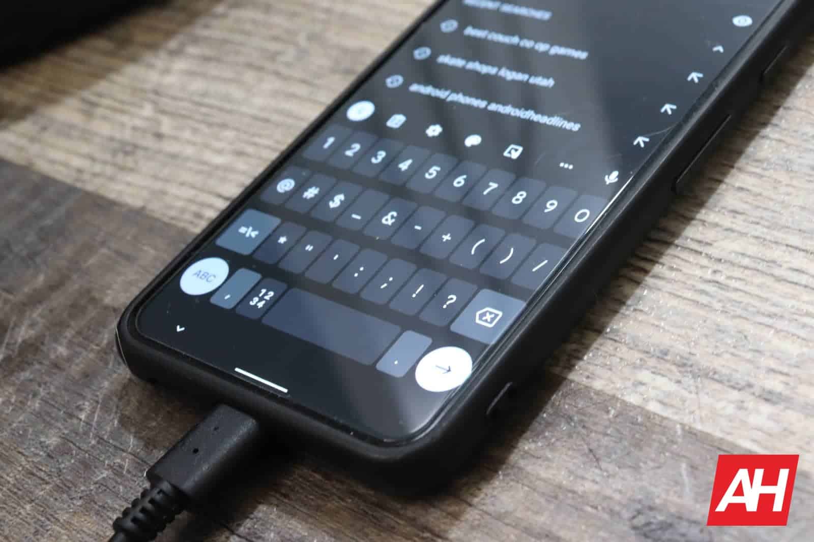 Mit Gboard können Sie realen Text scannen, ohne Ihre SMS-App zu verlassen