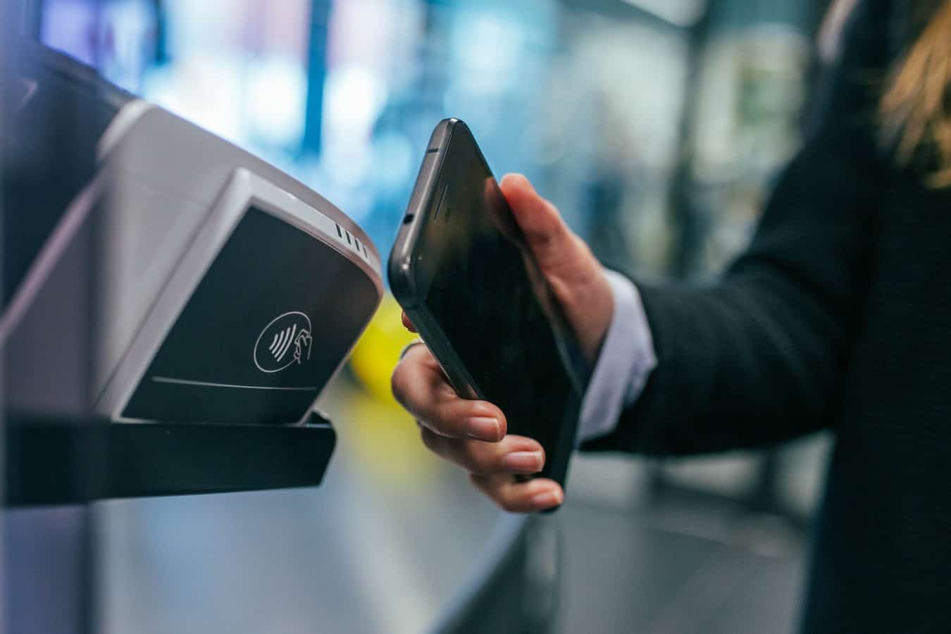 Android 15 könnte den NFC-Stack Ihres Telefons über Google Play aktualisieren