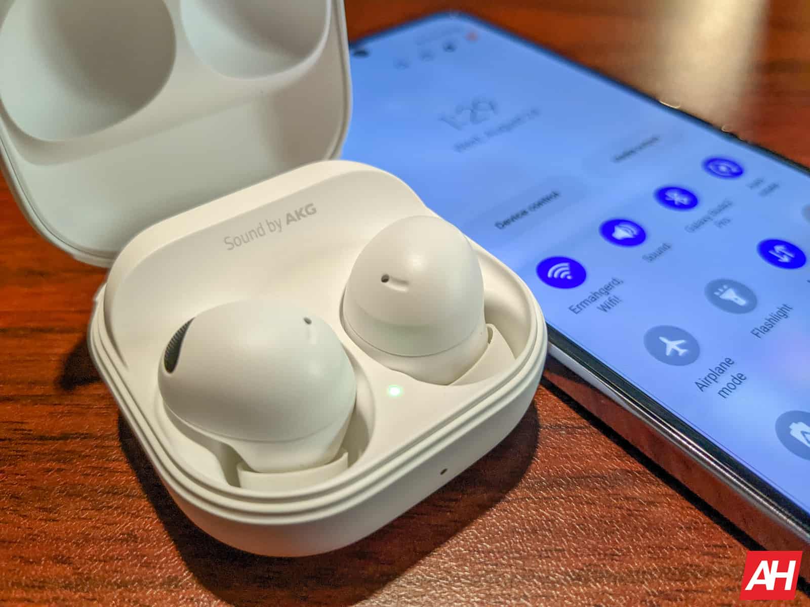 Die „Auracast“-Funktion von Android 15 ermöglicht die Übertragung auf mehrere Geräte