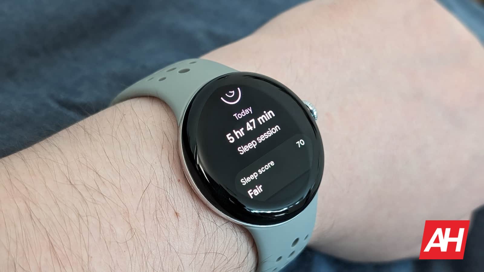 Featured image for Google Wallet frustrates Wear OS users with PIN requirement on watch