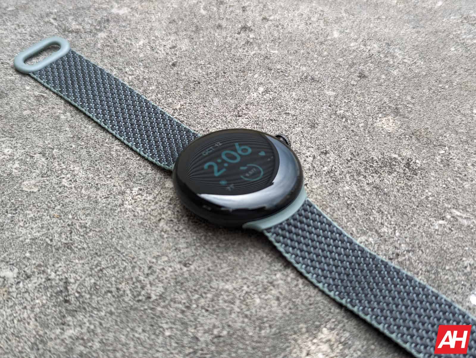 Mit Ihrer Pixel Watch können Sie möglicherweise die Medienausgabe Ihres Telefons ändern
