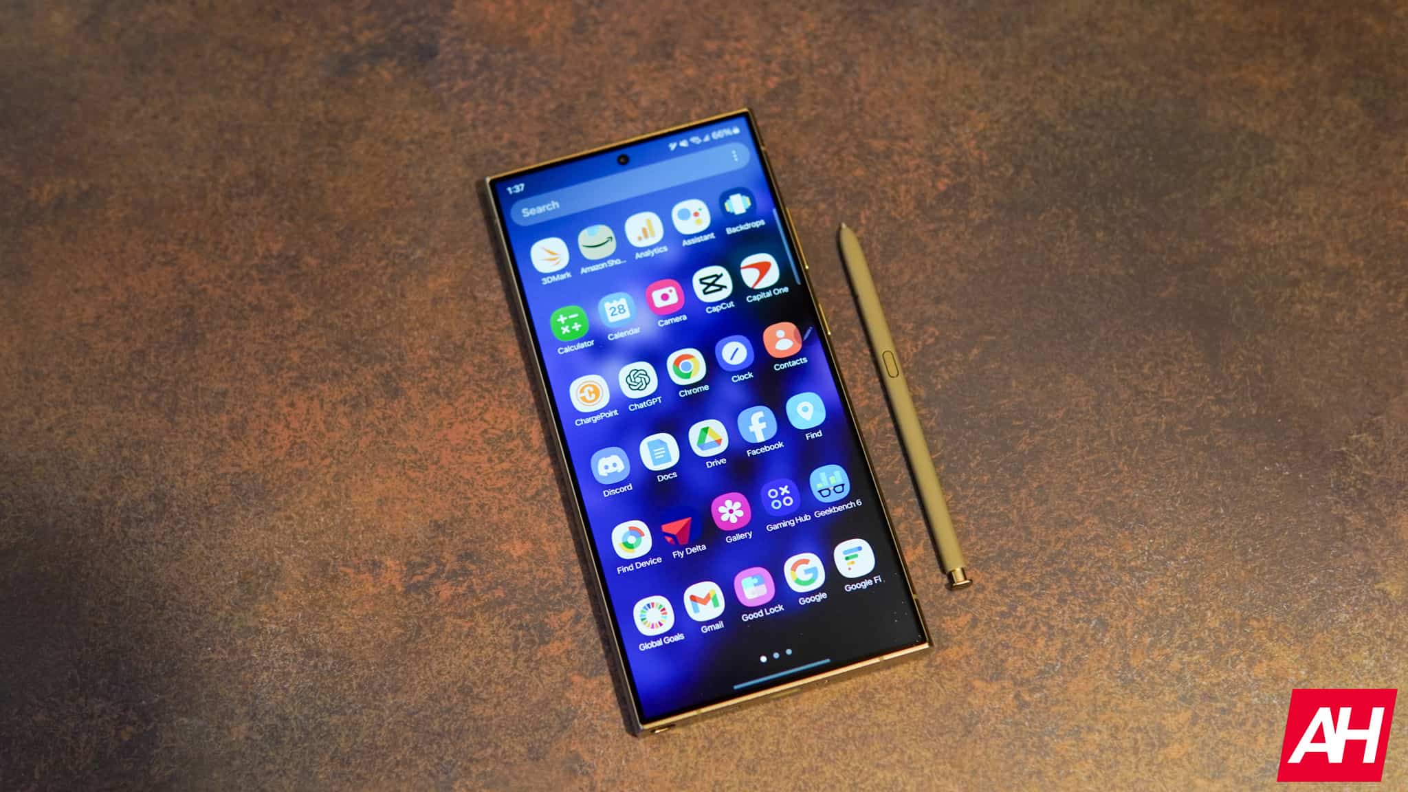 Featured image for Vertical App Drawer for Samsung Galaxy devices confirmed again