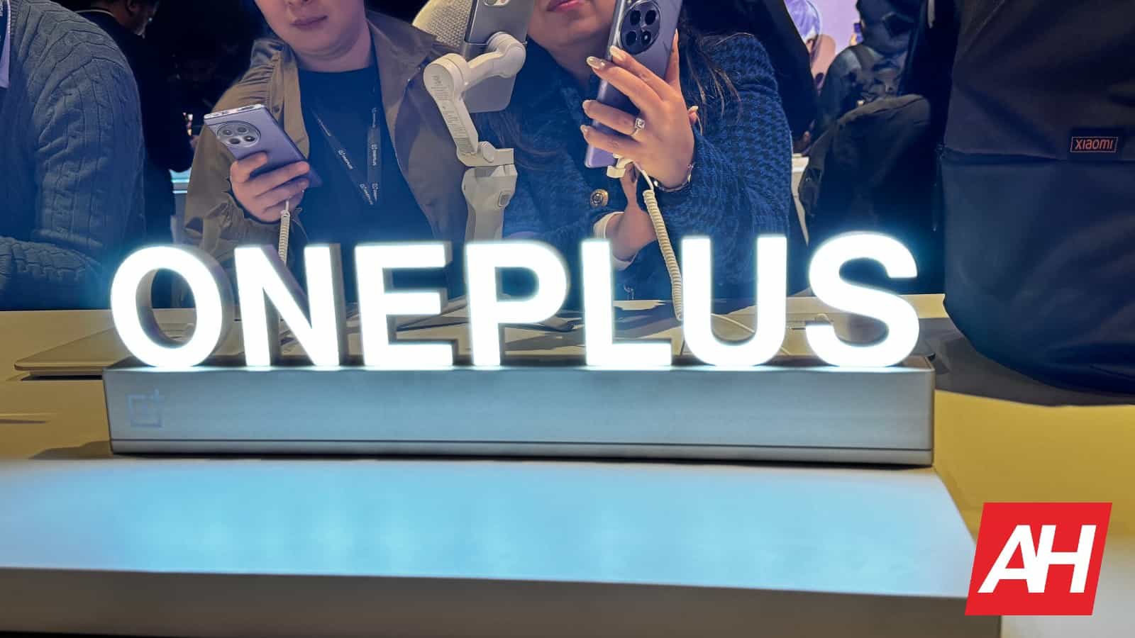 Featured image for Many Indian retailers stop selling OnePlus products due to several issues