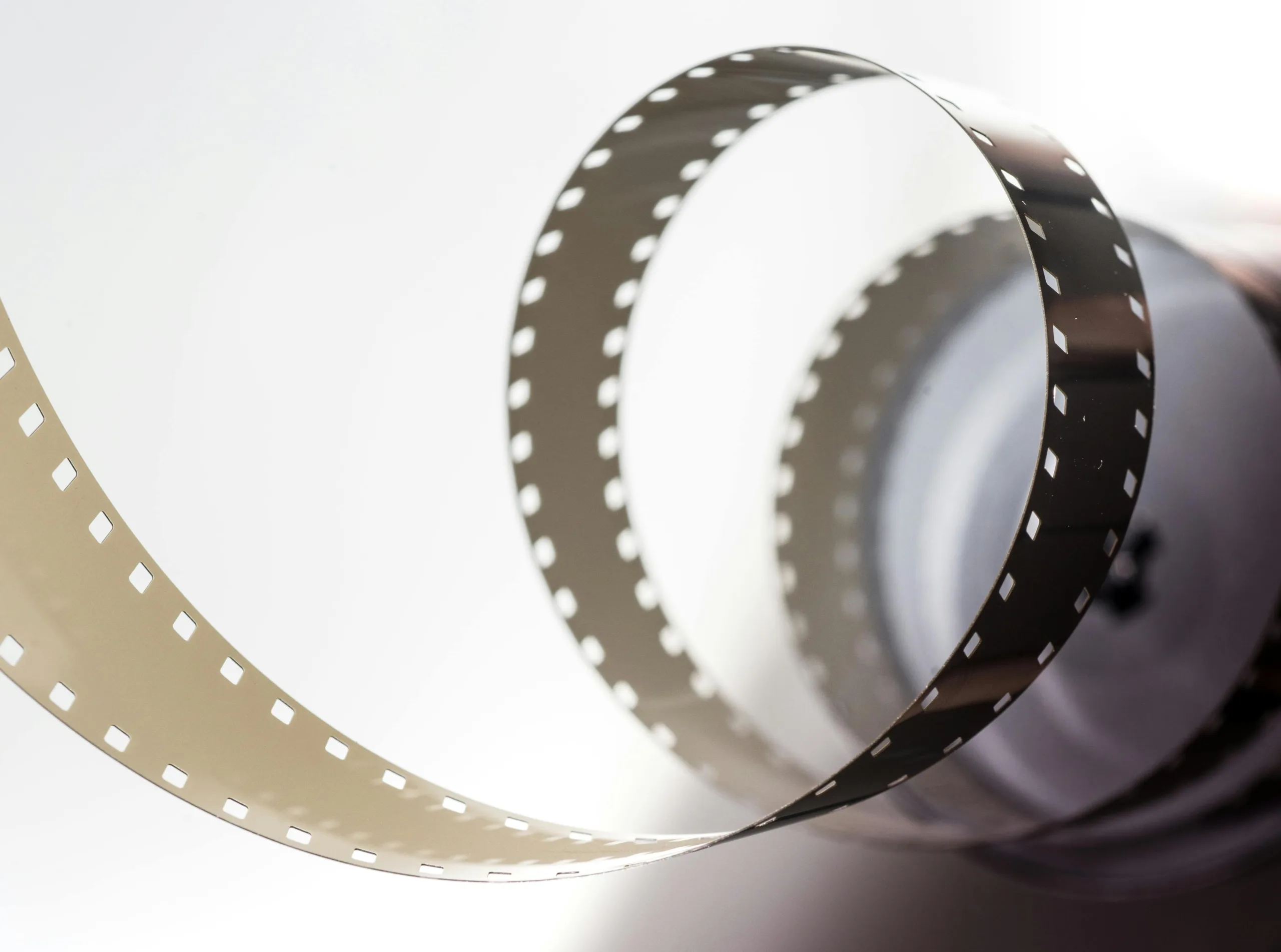 Alphabet und Meta machen Deals mit Hollywood