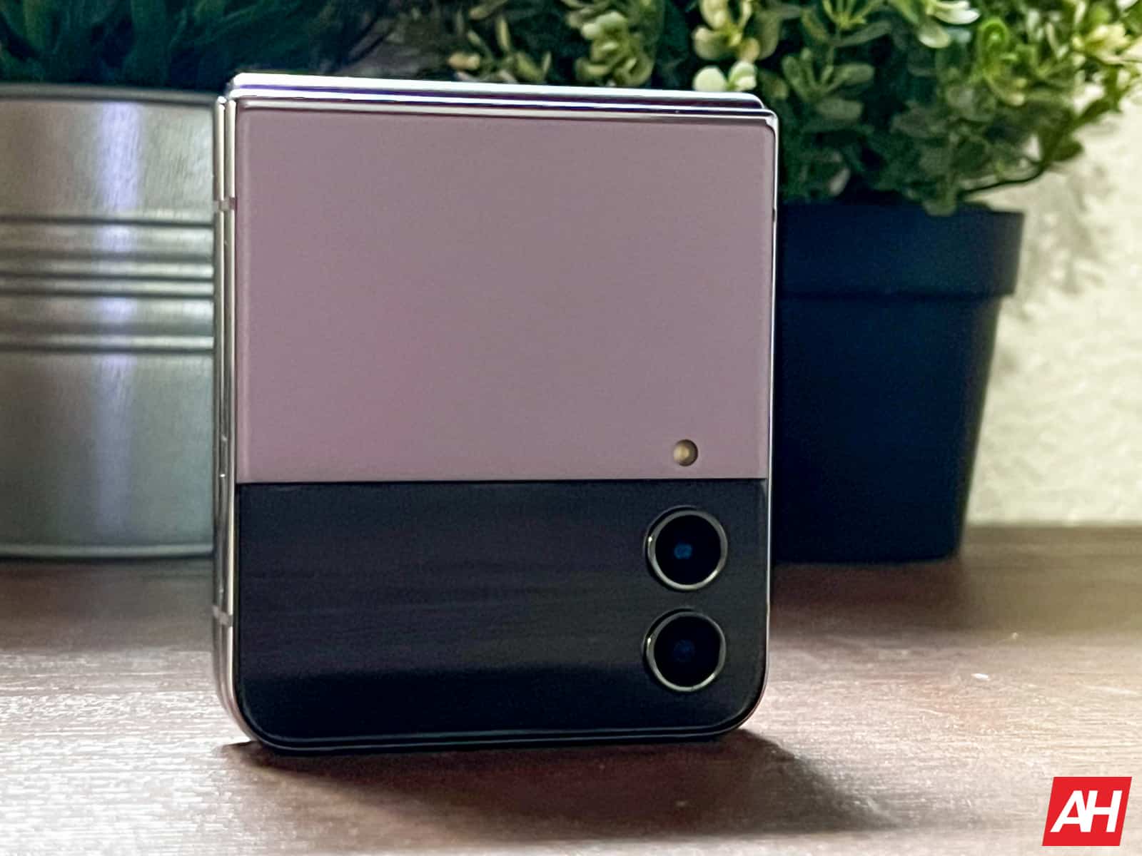 Galaxy Z Fold 4, Flip 4, Fold 3 und Flip 3 erhalten ebenfalls One UI 6.1
