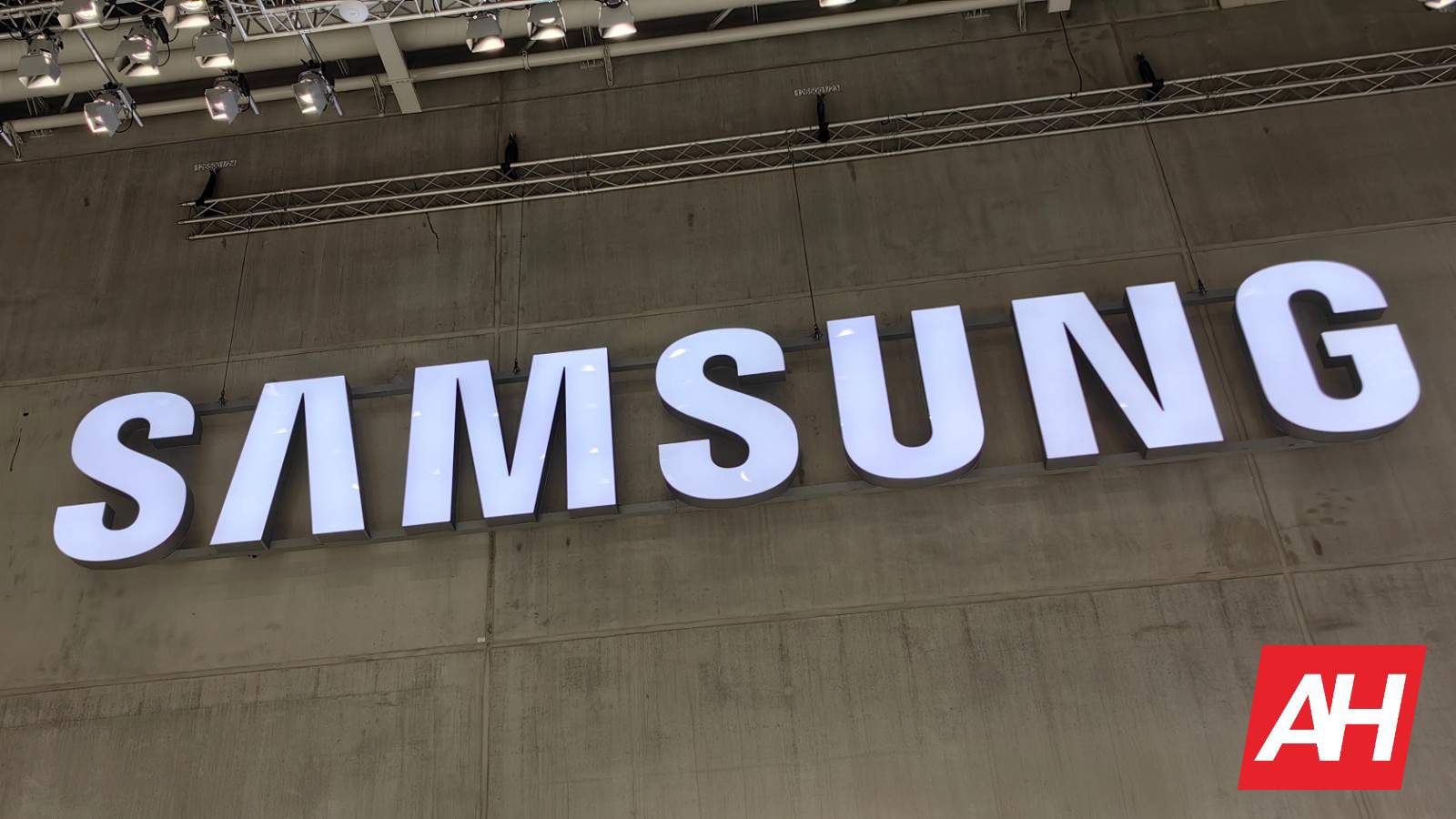Featured image for Samsung on track to start 2nm GAA mass production in 2025