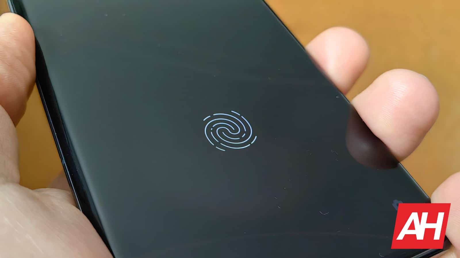 Ultraschall-Fingerabdruckscanner kommen auf immer mehr Android-Telefone