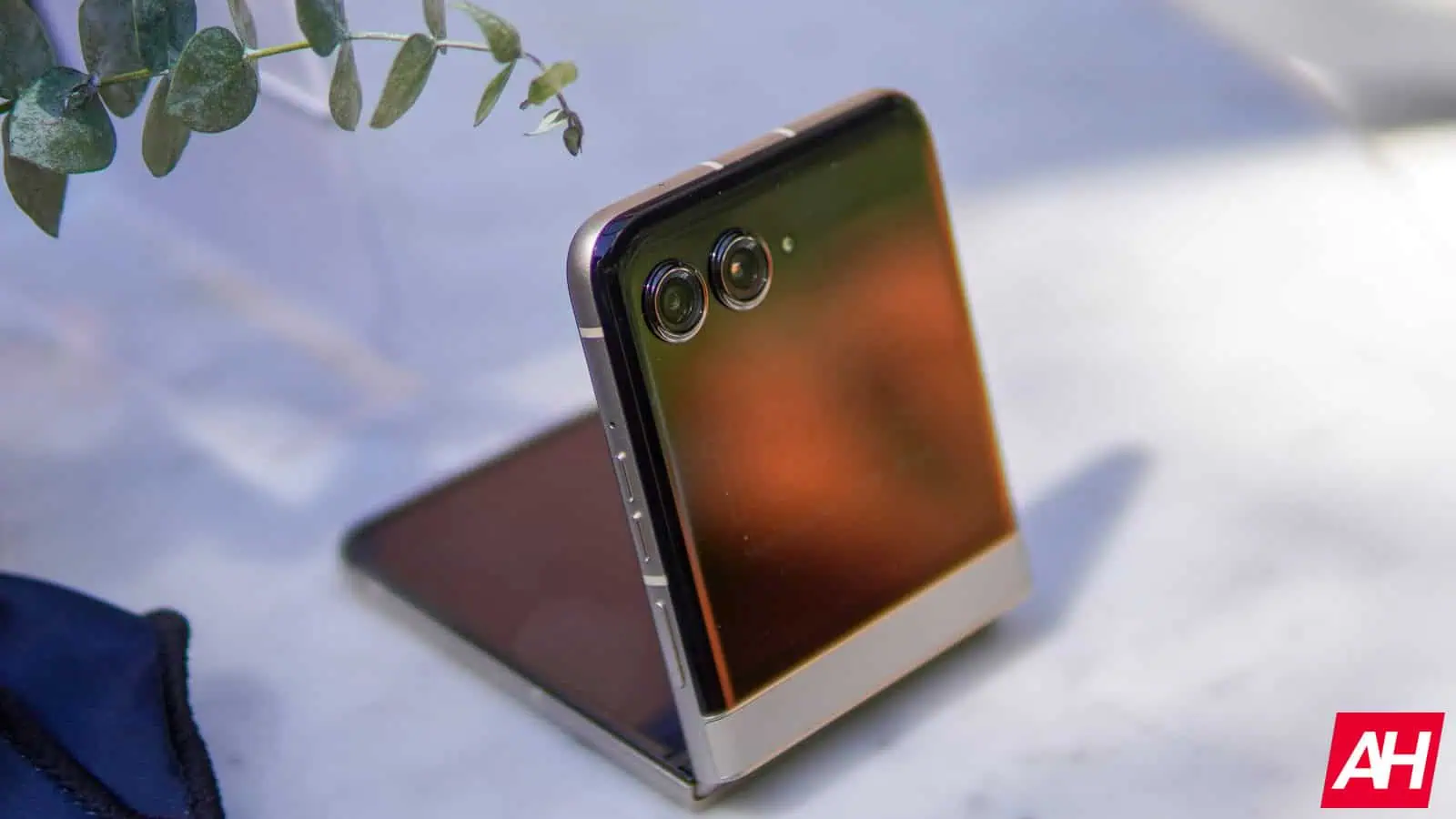 Motorola Razr AM AH 06