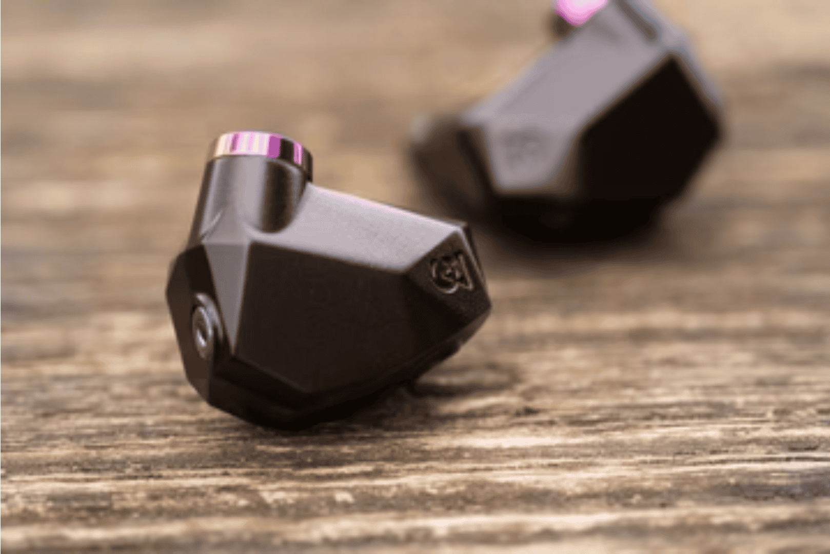 Campfire Audio hat die Fathom IEMs auf den Markt gebracht, die besten auf dem Markt