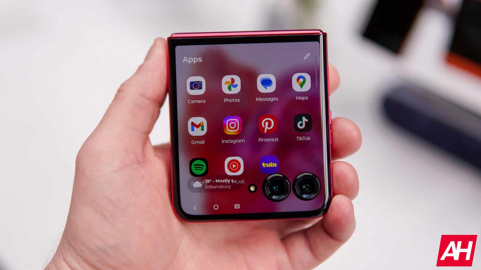 Motorola Razr+ 2024 – Spezifikationen