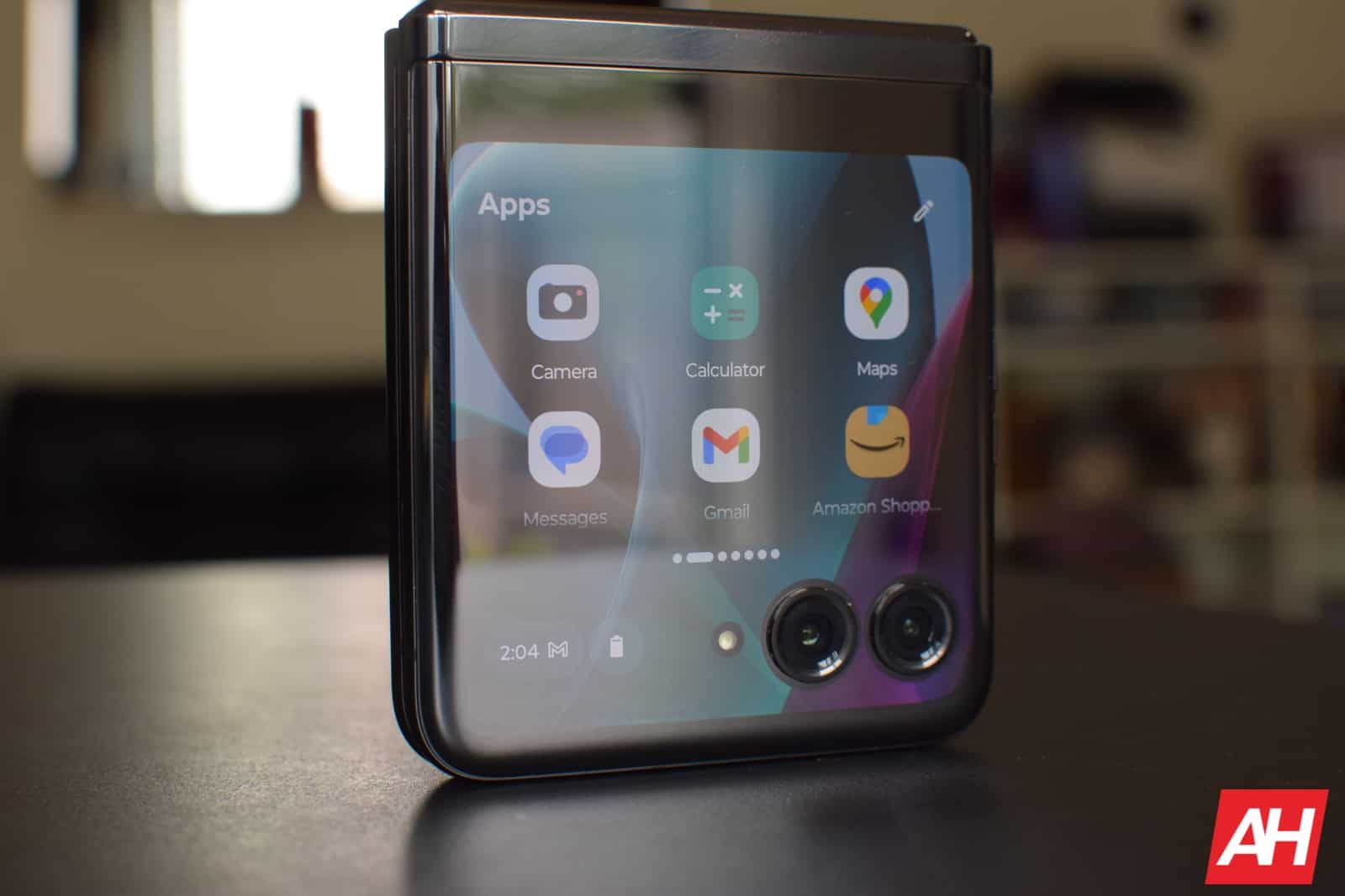 Motorola Razr & Razr+ 2023 bekommen endlich Android 14