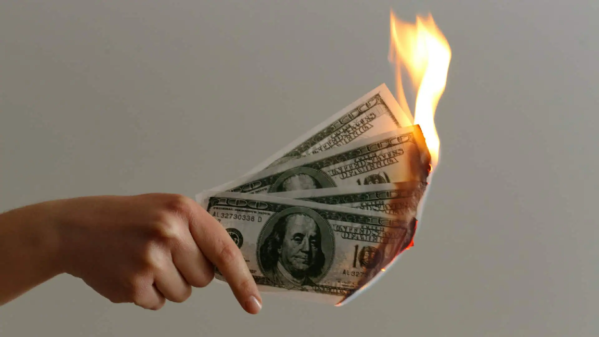 Geld verbrennen