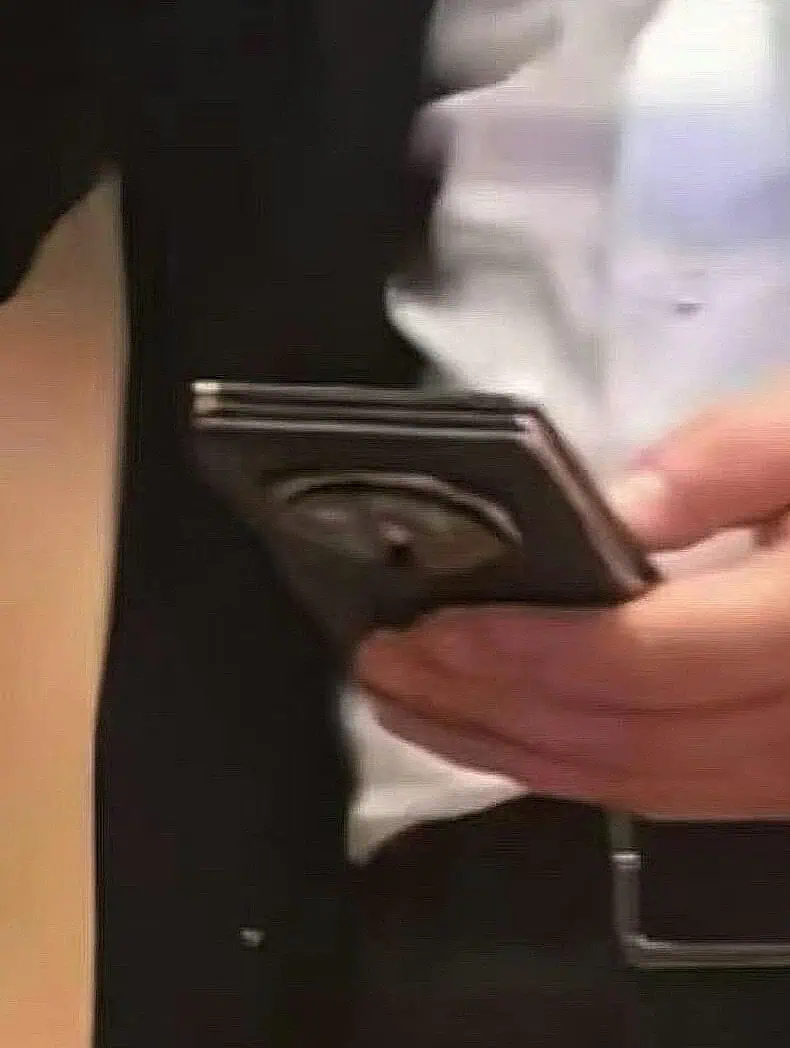 Huawei Tri-Fold gefaltetes Leck 2