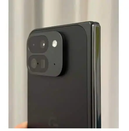 Pixel 9 Pro Faltscharnier