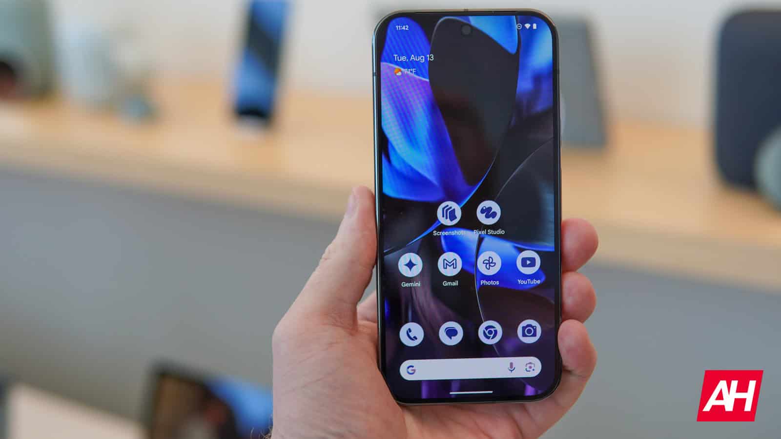 Google entfernt Showcase-App von Pixeln, die eine Sicherheitslücke hinterlassen hat