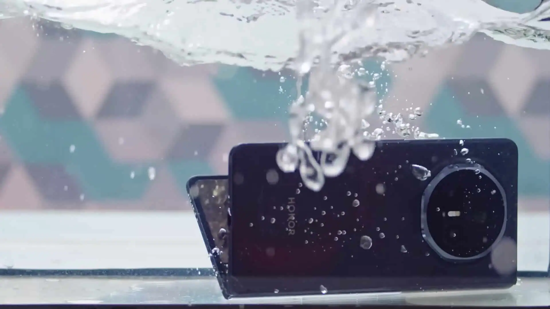 HONOR Magic V3 Foltertest Bild 2