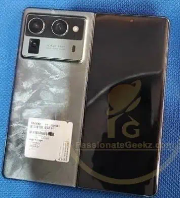 TECNO Phantom V Fold 2 Livebild-Leck 2