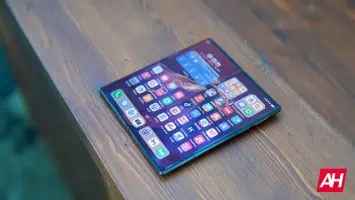 Huawei Mate XT AH 19