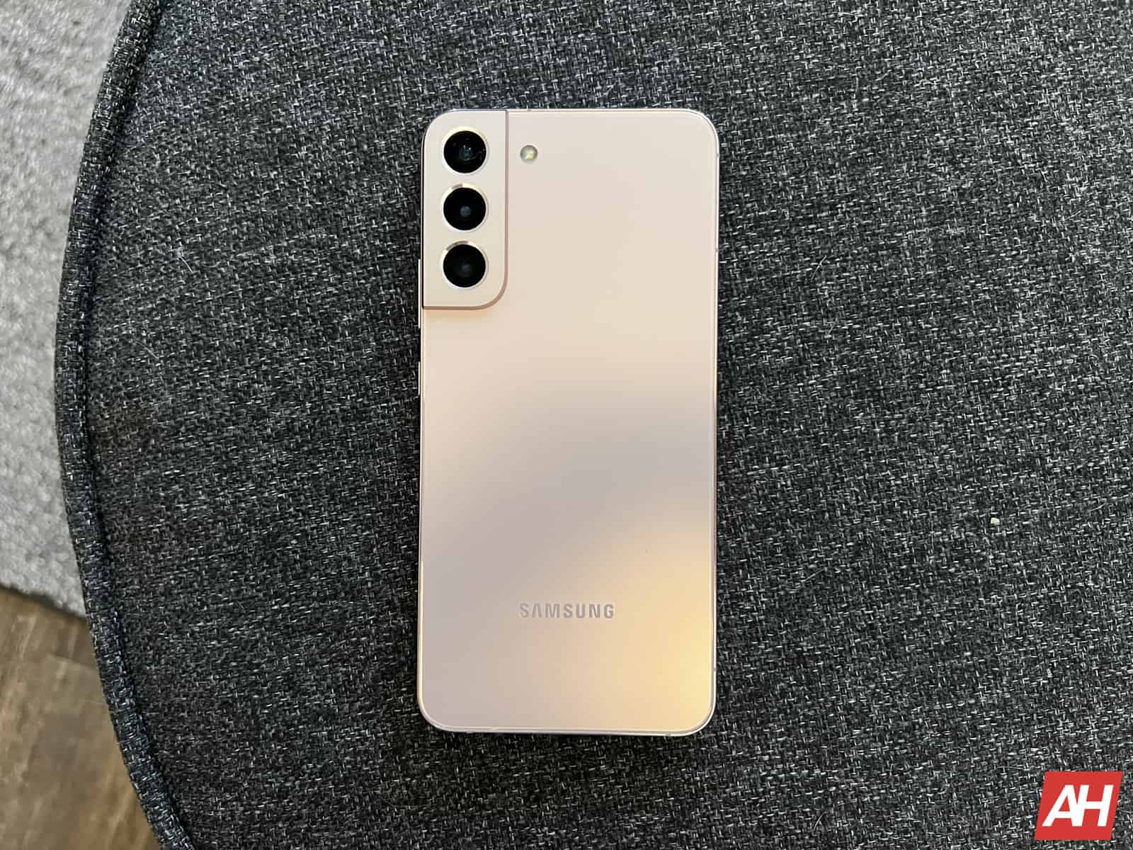 Ein UI 6.1.1-Update ist jetzt für die Galaxy S22-Serie in den USA verfügbar