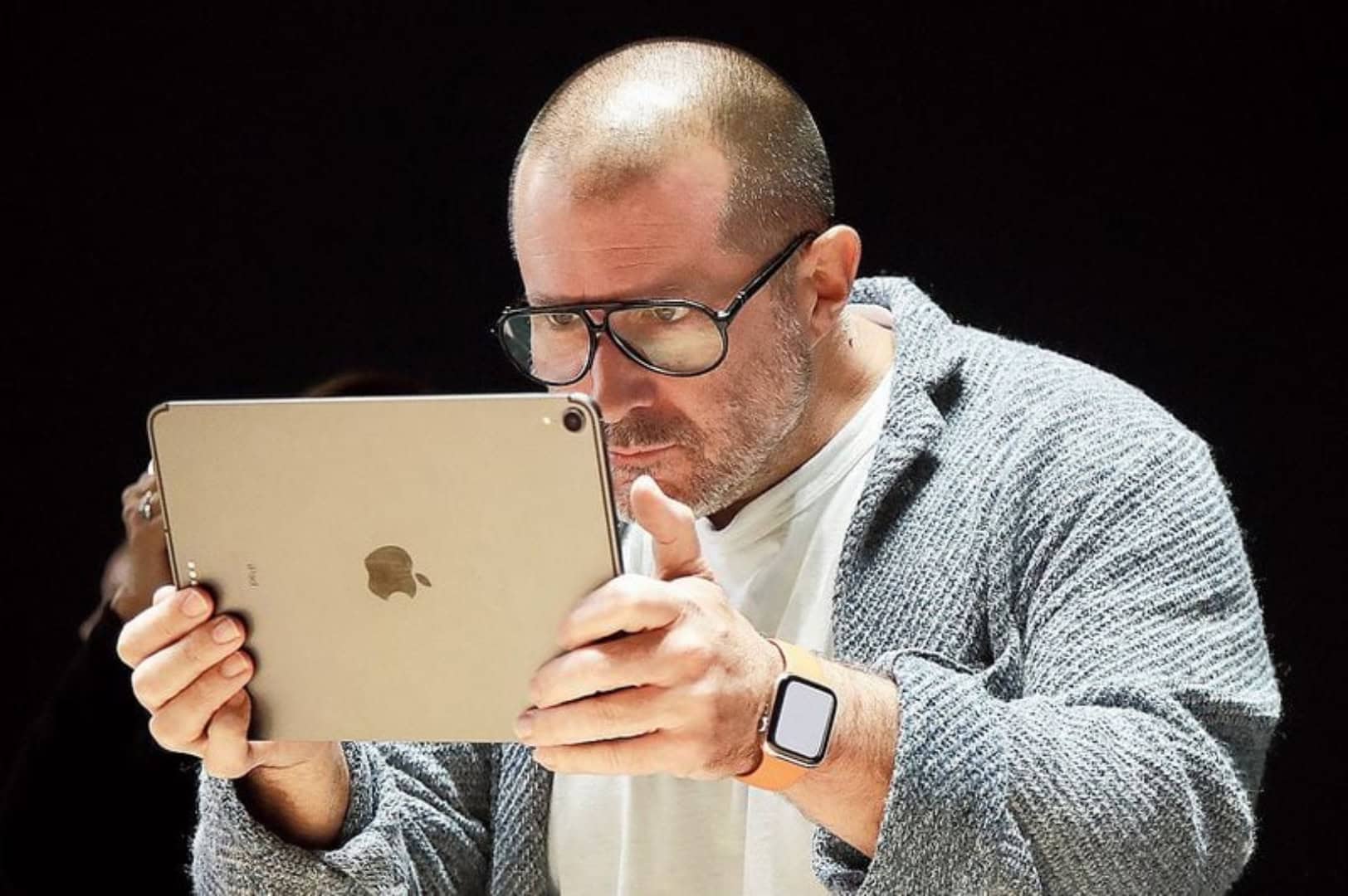 Jony Ive und Sam Altman arbeiten an einem KI-Gerät
