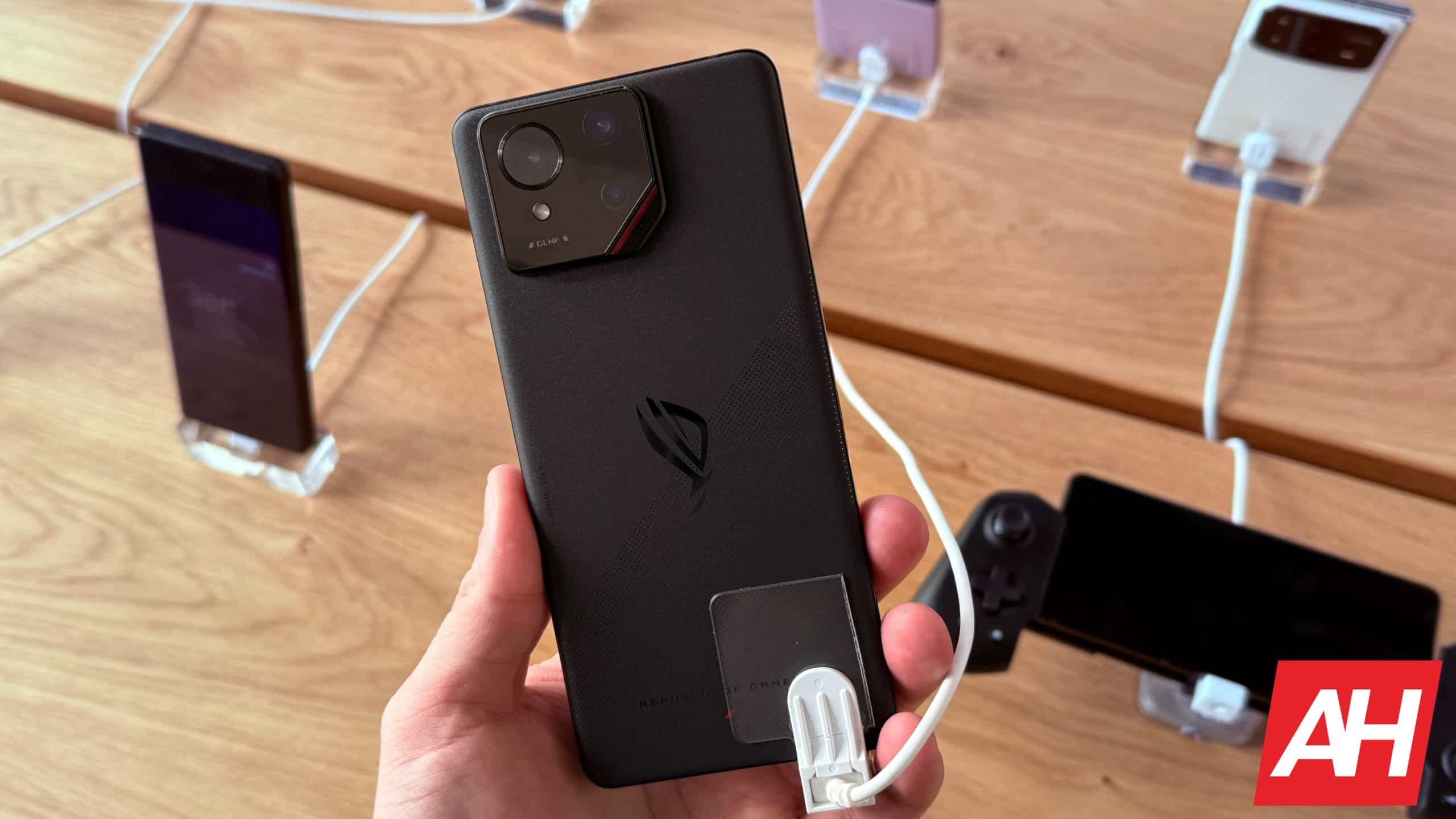 Leak zeigt ASUS ROG Phone 9 Pro plus Zubehör