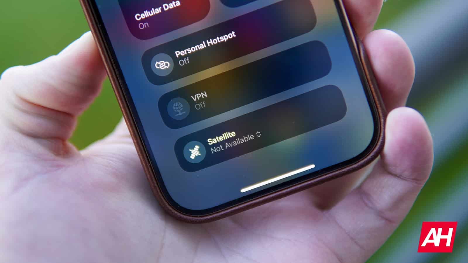 So senden Sie Nachrichten über Satellit auf Google Pixel und iPhone
