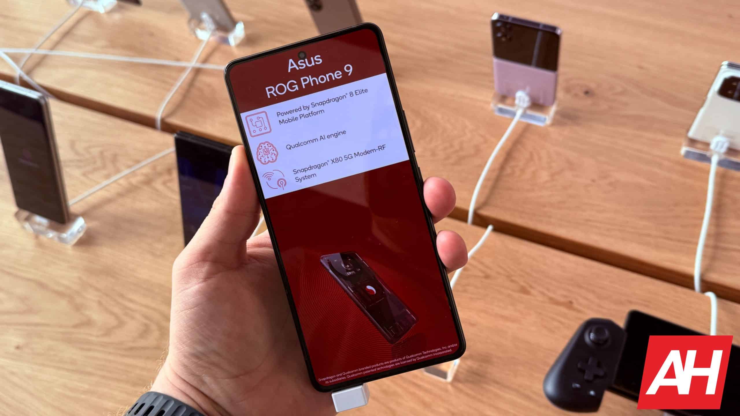 Das ASUS ROG Phone 9 legt mit einer Bildwiederholfrequenz von 185 Hz noch einen drauf