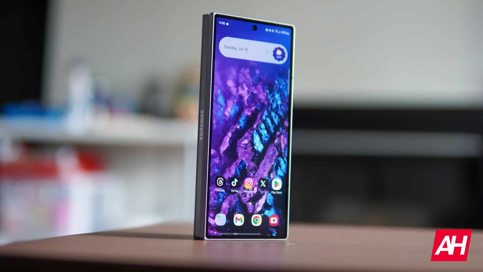 Samsung führt das November-Update für seine neuesten faltbaren Geräte ein