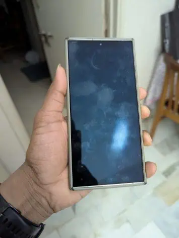 Samsung Galaxy S24 Ultra Displaybeschichtung abgenutzt 1