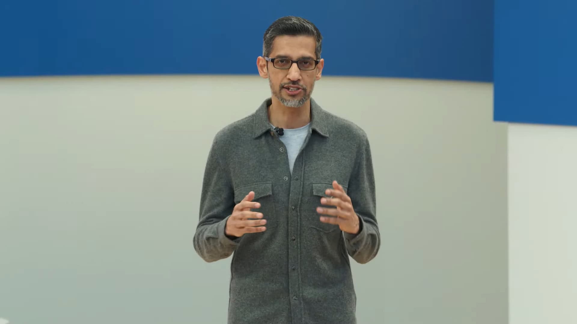 Der CEO von Google fordert den CEO von Microsoft zu einem KI-Duell heraus … sozusagen