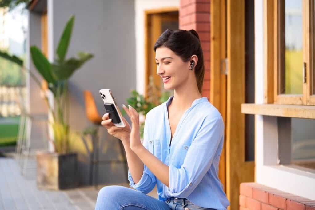 Komutr-Ohrhörer bieten im Gegensatz zu AirPods MagSafe-Unterstützung