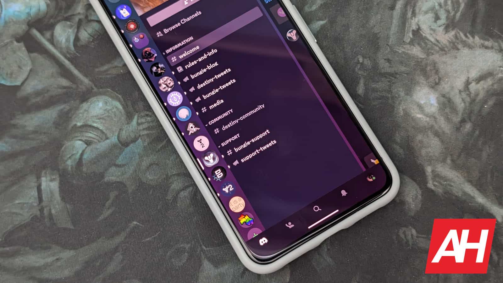 Discord bringt in diesem Sommer seine "Quest" -Anzeigen in die mobile App.