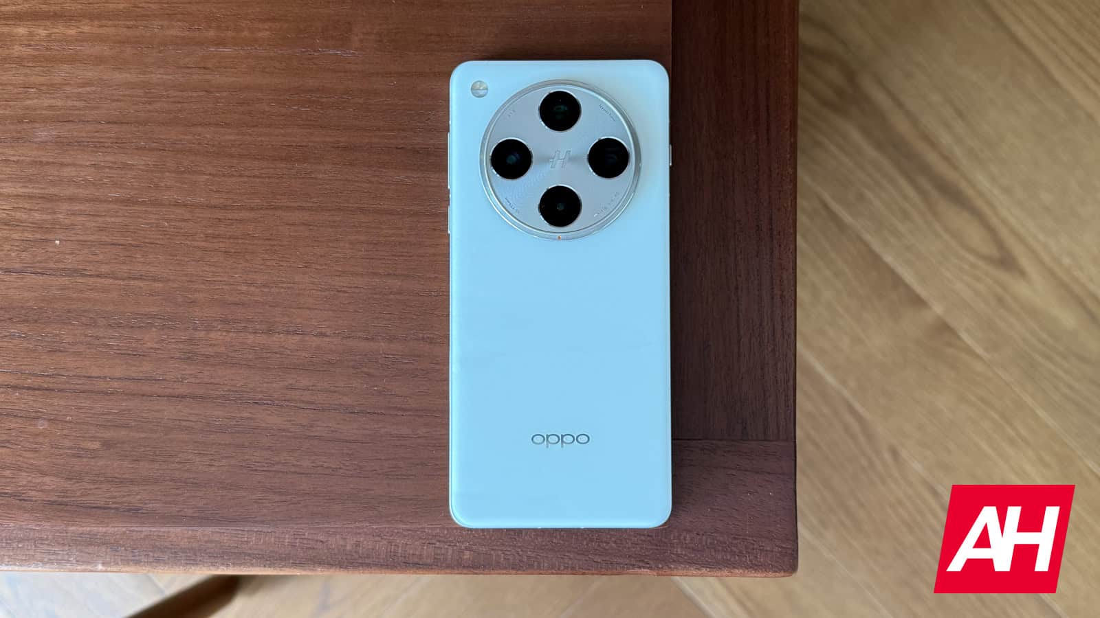 Oppos kompaktes Flaggschiff -Telefon, um einen unerwarteten Namen zu haben