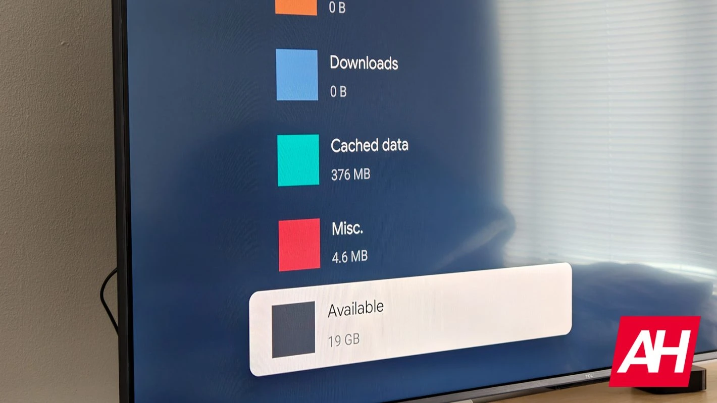 TCL QM6K Google TV Review Am AH 09