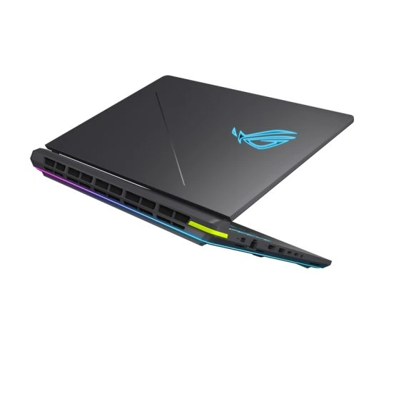 Asus Rog Strix G16 G18 1