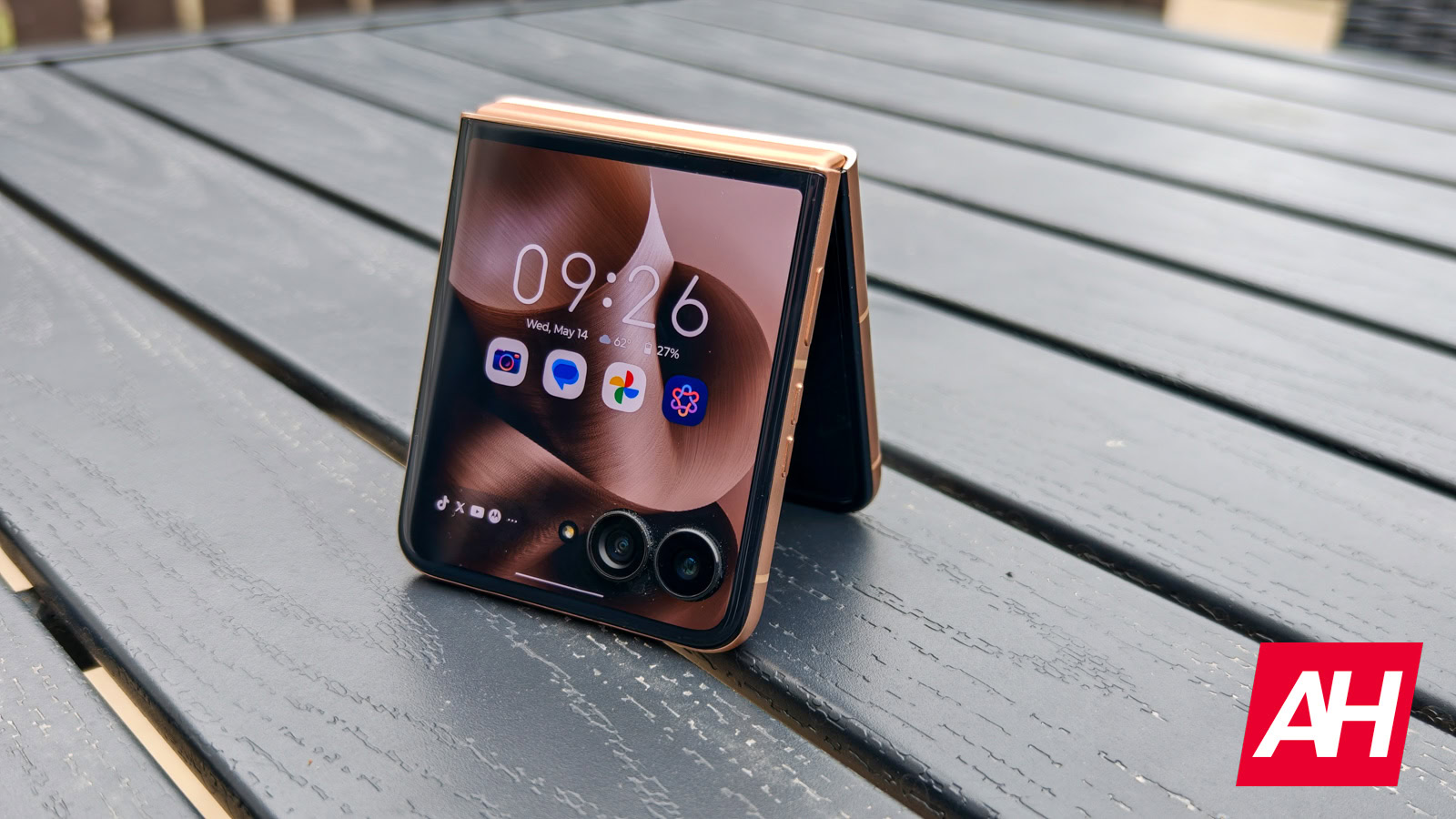 Der Motorola Razr 2025 wird erst nächste Woche in Verizon -Regale fließen