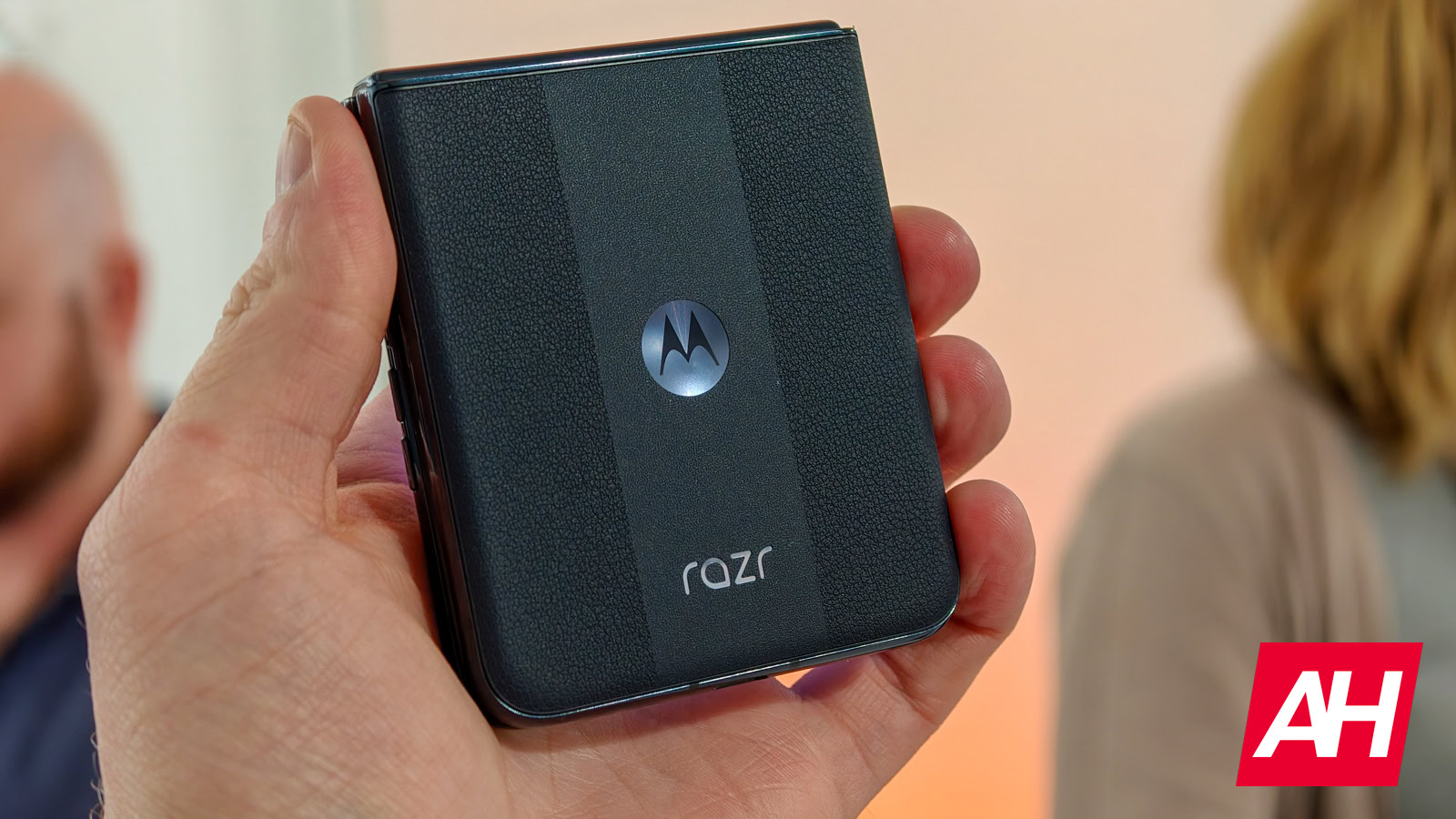 Motorola Razr 2025 Größe