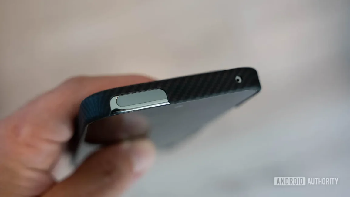 Pixel 9 Pro -Antenne, die auf Pixel 10 Pro -Fall abgedeckt ist