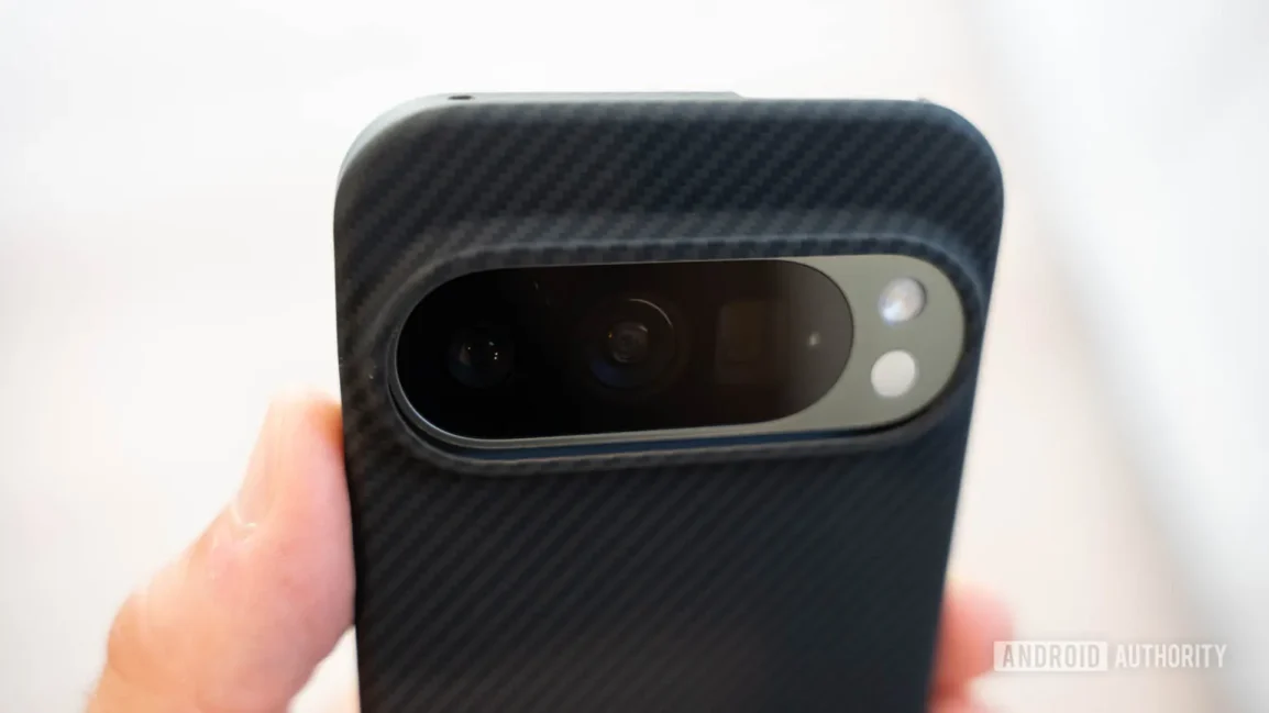 Pixel 9 Pro Camera Bar Spalt auf Pixel 10 Pro Hase ist durchgesickert