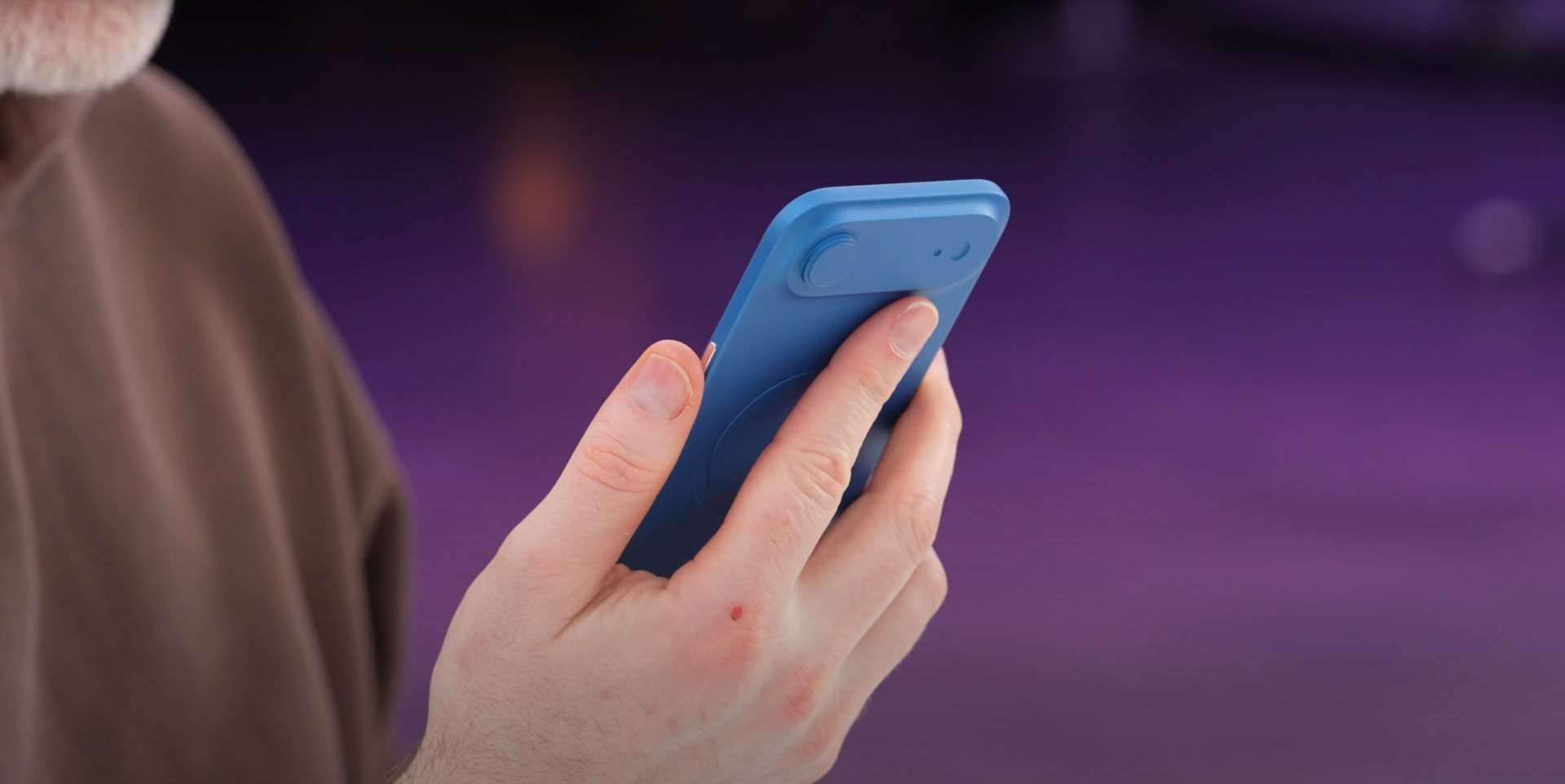 2027 iPhone Air -Modell kann bahnbrechende LTPO3 -OLED -Anzeige erhalten